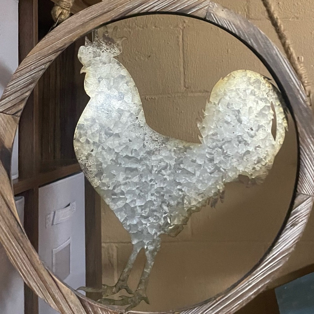 Rustic rooster wall decor